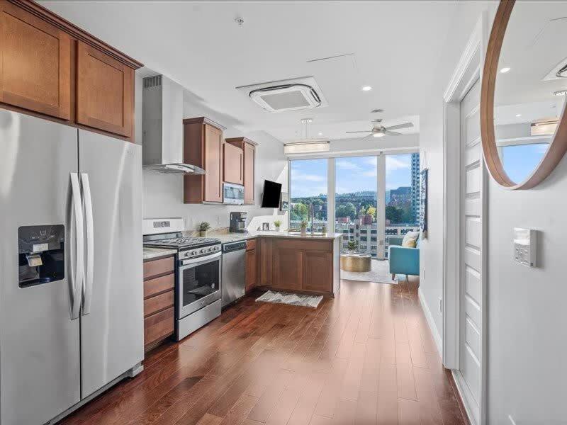 Cozysuites Roomy 1Br, Ppg Paints Arena, Pitts Pittsburgh Eksteriør bilde